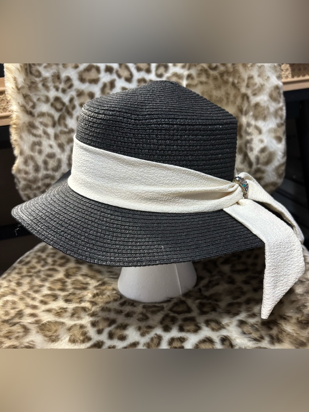 Women’s black raffia straw hat with a cream ribbon,embellished bow detail. NWOT - Picture 2 of 10